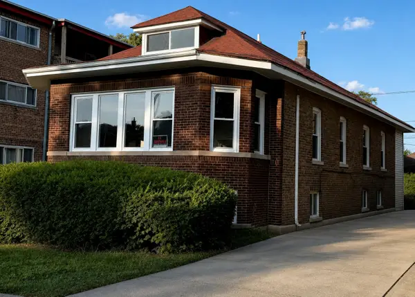 8014 S Yates Boulevard, Chicago, IL 60617