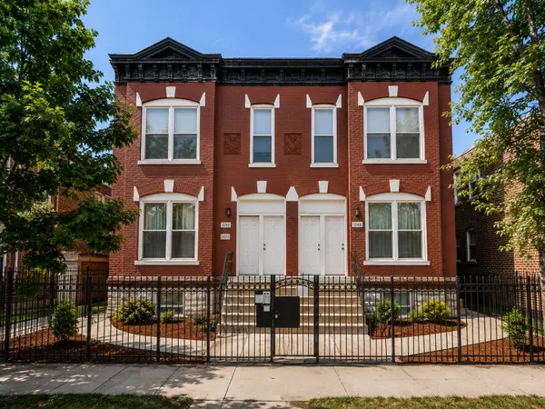 1538 N Rockwell Street #2R, Chicago, IL 60622