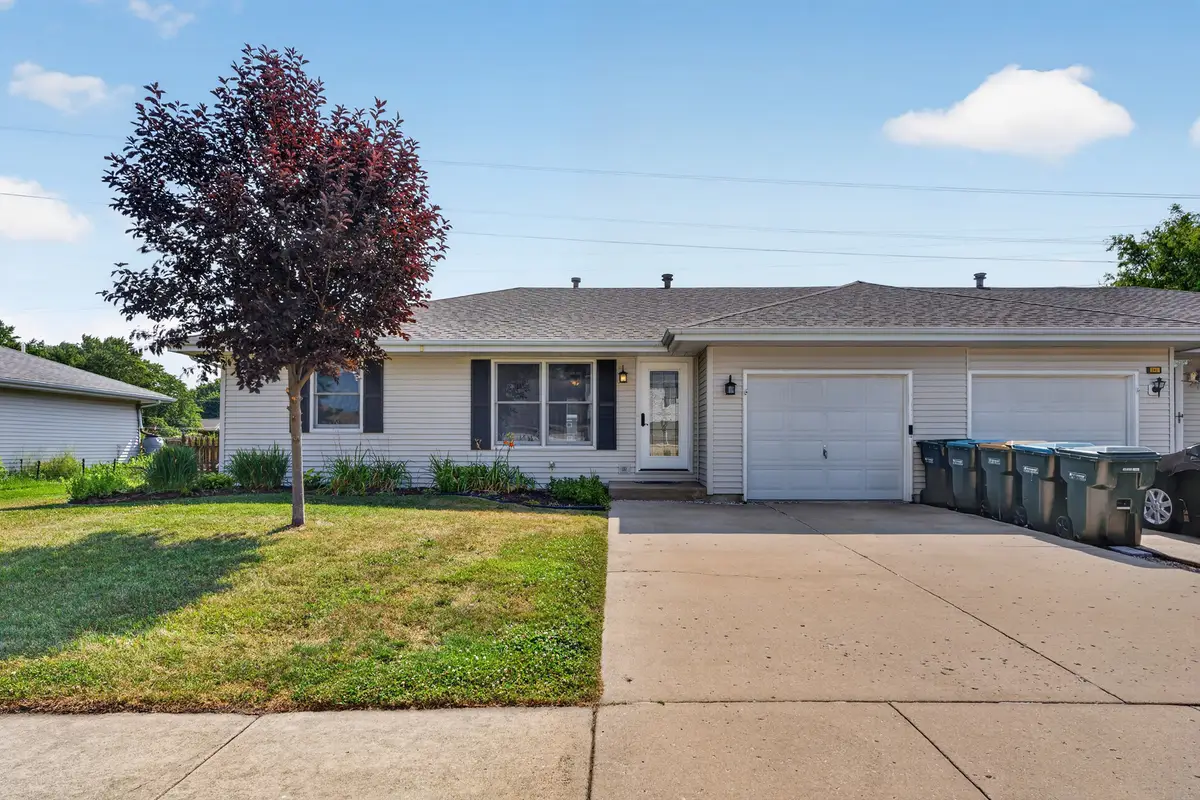 335 Elizabeth Drive, Coal City, IL 60416 - #1