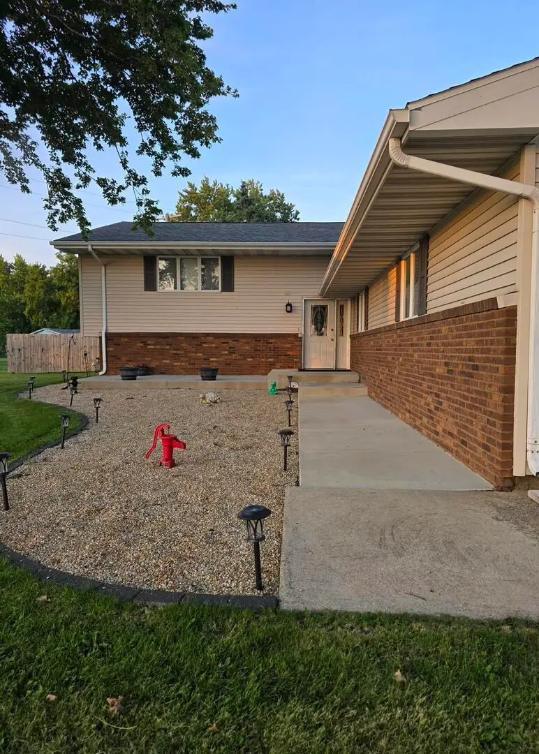 102 E West Street, Anchor, IL 61720 - #2