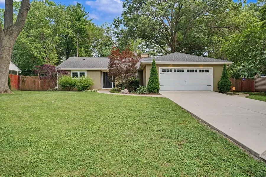 706 La Sell Drive, Champaign, IL 61820 - #3