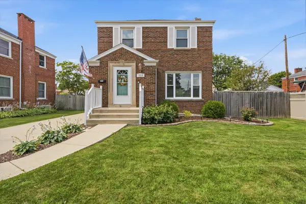 1616 Balmoral Avenue, Westchester, IL 60154