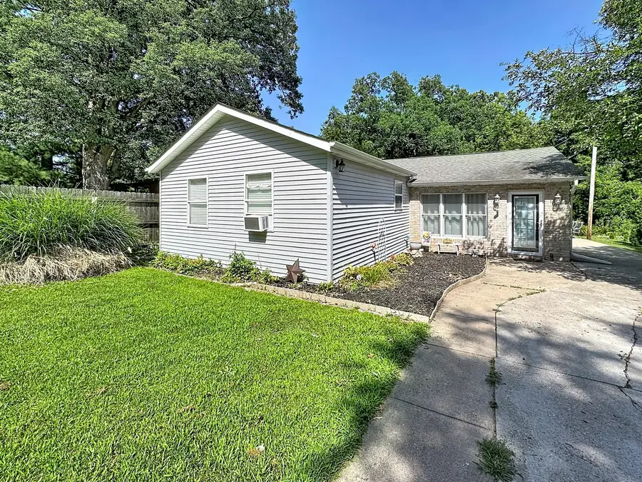 1216 54th Street Court, Moline, IL 61265 - #3