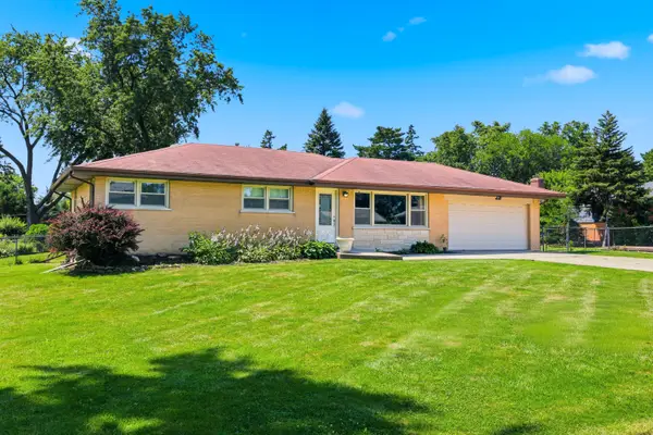 619 Oneida Drive, Schaumburg, IL 60193