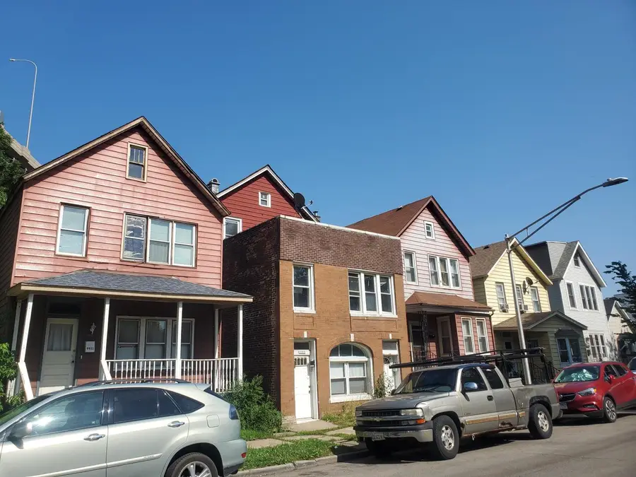 9953 S Avenue M, Chicago, IL 60617 - #3