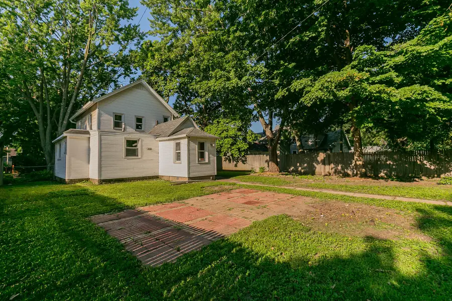 810 W 14th Street, Davenport, IA 52804 - #3
