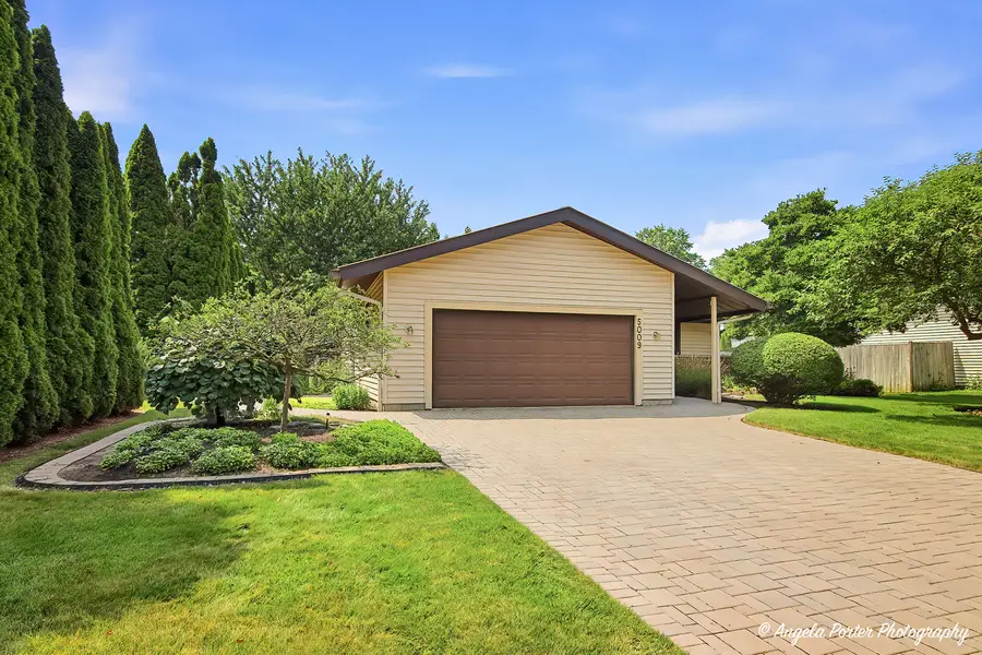 5009 Sandburg Drive, McHenry, IL 60050 - #2