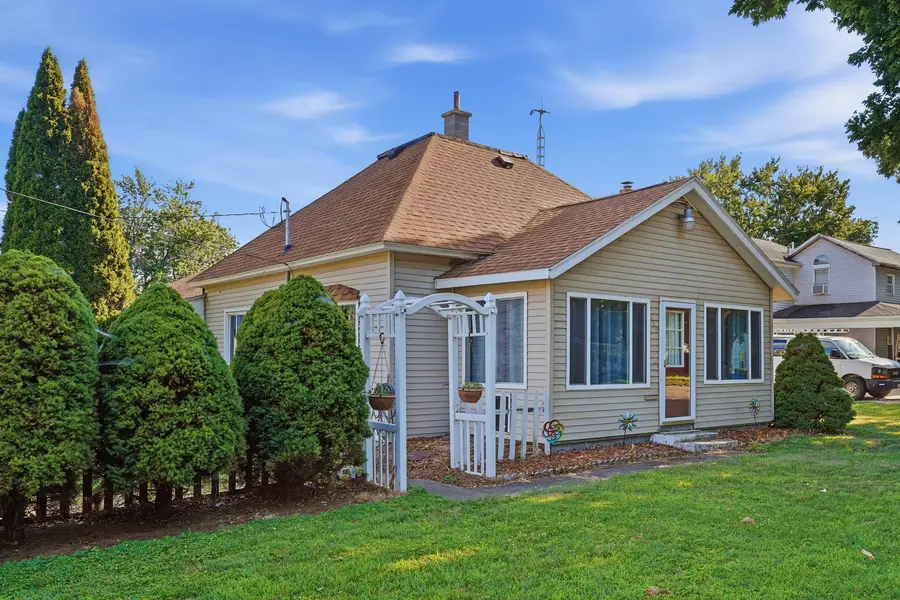 809 W 5th Street, Rock Falls, IL 61071 - #3