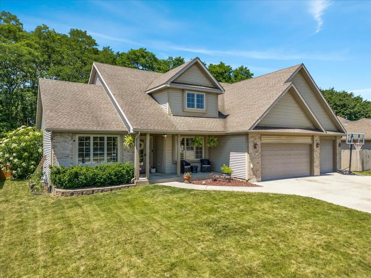 230 English Lane, Winthrop Harbor, IL 60096 - #1