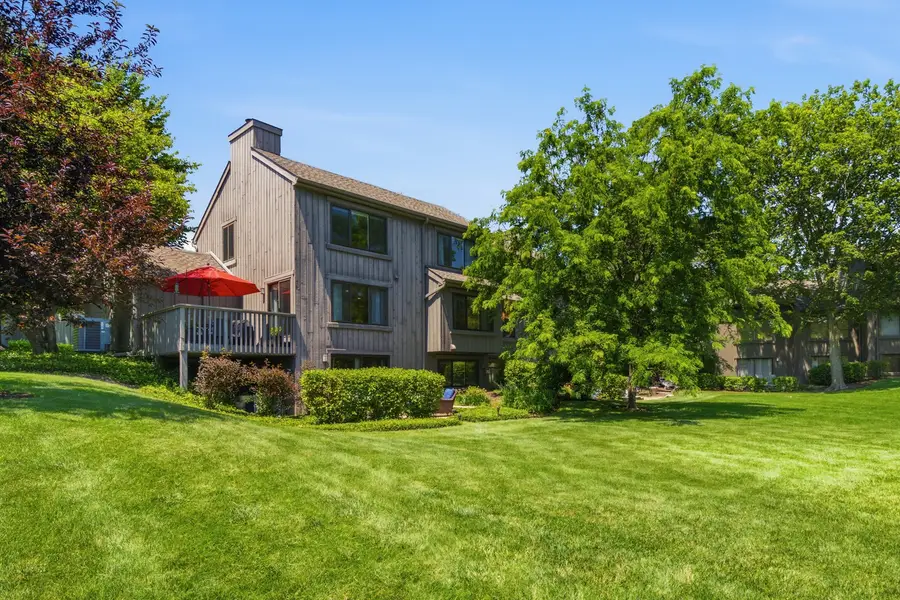423 Deer Trail Hill Trail, Lake Barrington, IL 60010 - #2