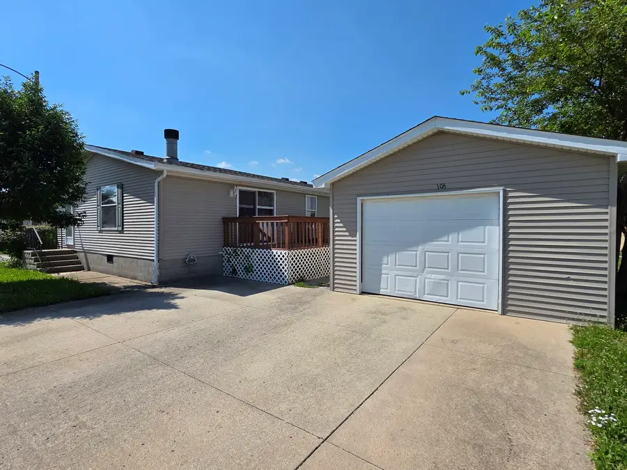 105 Champion Drive, Chenoa, IL 61726 - #2