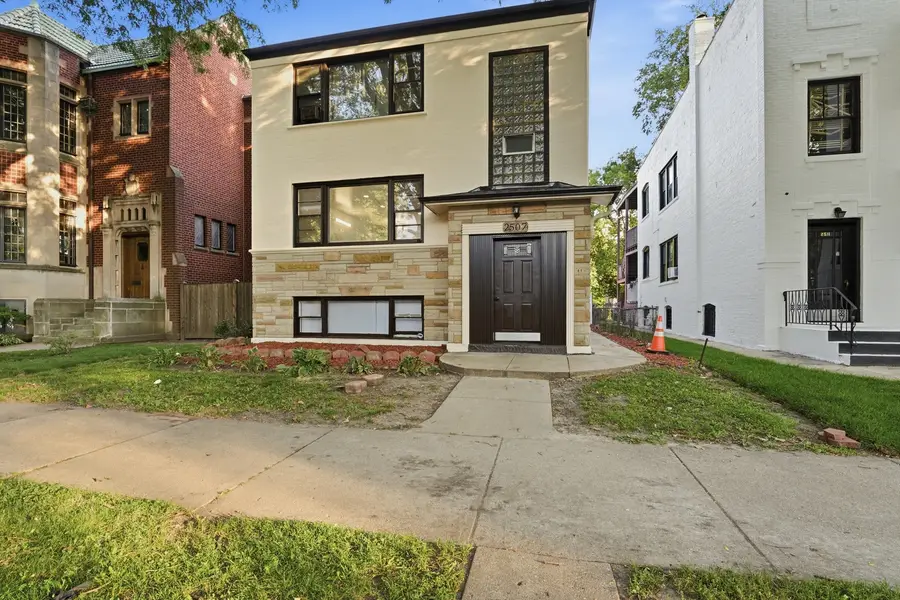 2507 W Coyle Avenue, Chicago, IL 60645 - #2