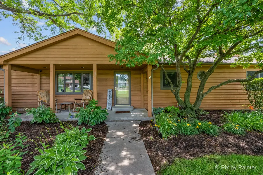 2116 N Pebble Drive, McHenry, IL 60051 - #2