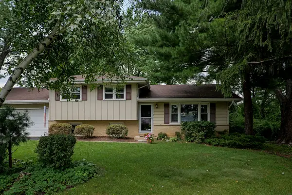 28W610 Lester Street, West Chicago, IL 60185