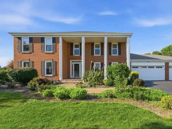 690 Waterford Drive, Des Plaines, IL 60016
