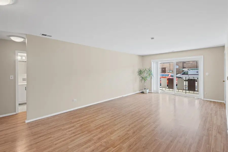 5005 Enfield Avenue #108, Skokie, IL 60077 - #3