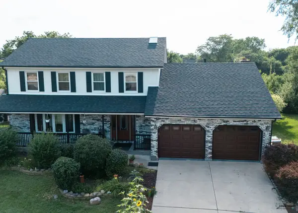 10S168 Oneill Drive, Burr Ridge, IL 60527