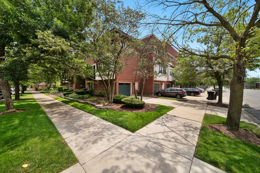 2455 W Ohio Street #8E, Chicago, IL 60612 - #3