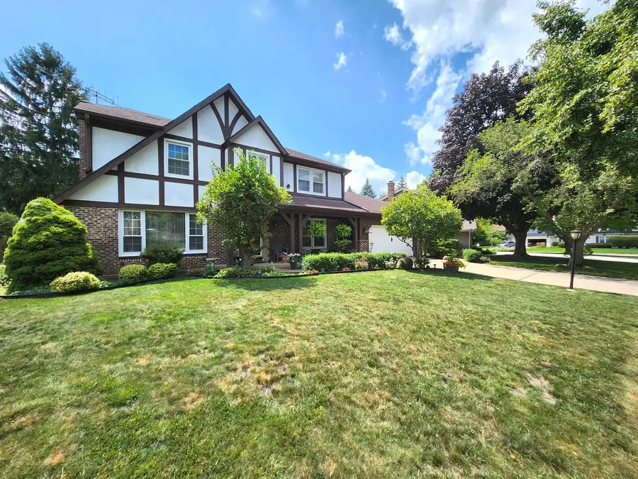 709 Garfield Avenue, Libertyville, IL 60048 - #2
