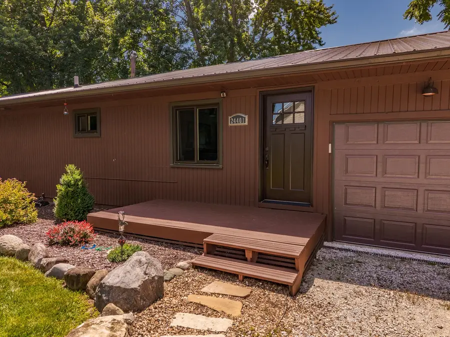 24401 Peyton Place, Hudson, IL 61748 - #3