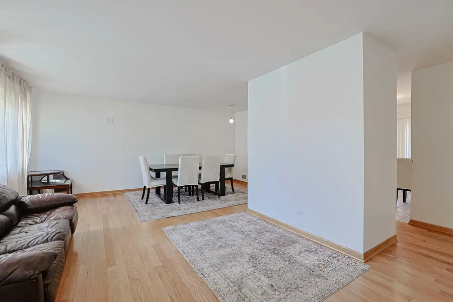 521 Edgewood Lane, Elk Grove Village, IL 60007 - #3
