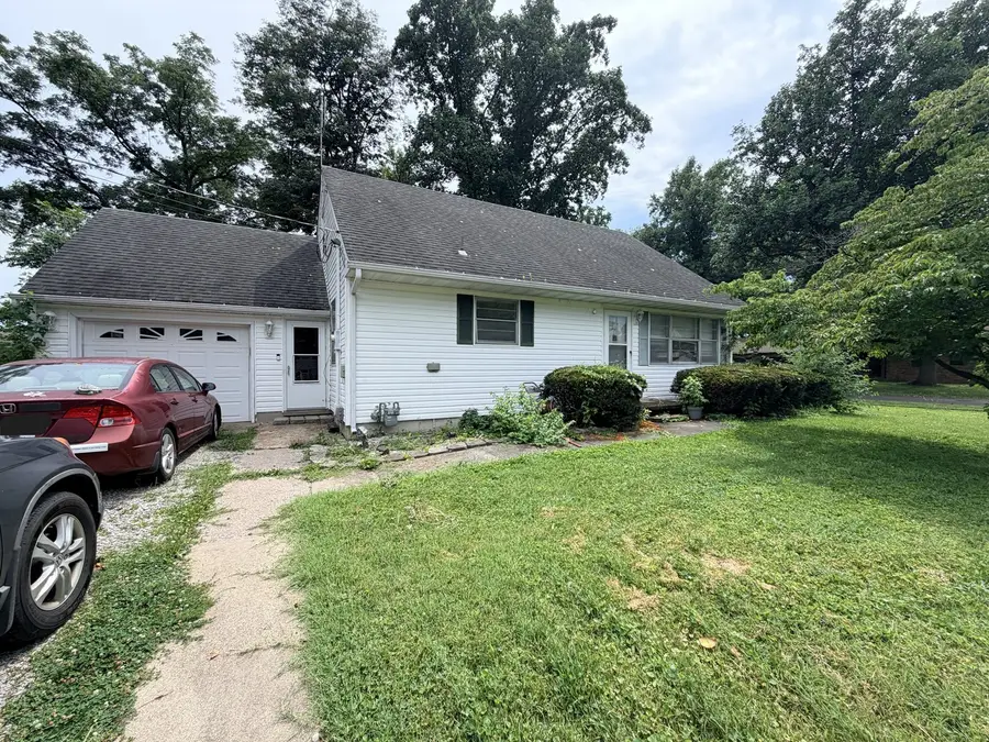 602 E Green Street, Mascoutah, IL 62258 - #2