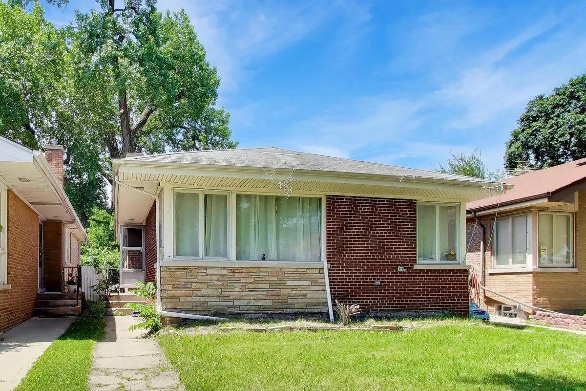 6018 N Campbell Avenue, Chicago, IL 60659 - #1