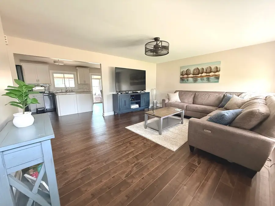 1316 Chalfont Drive, Schaumburg, IL 60194 - #2