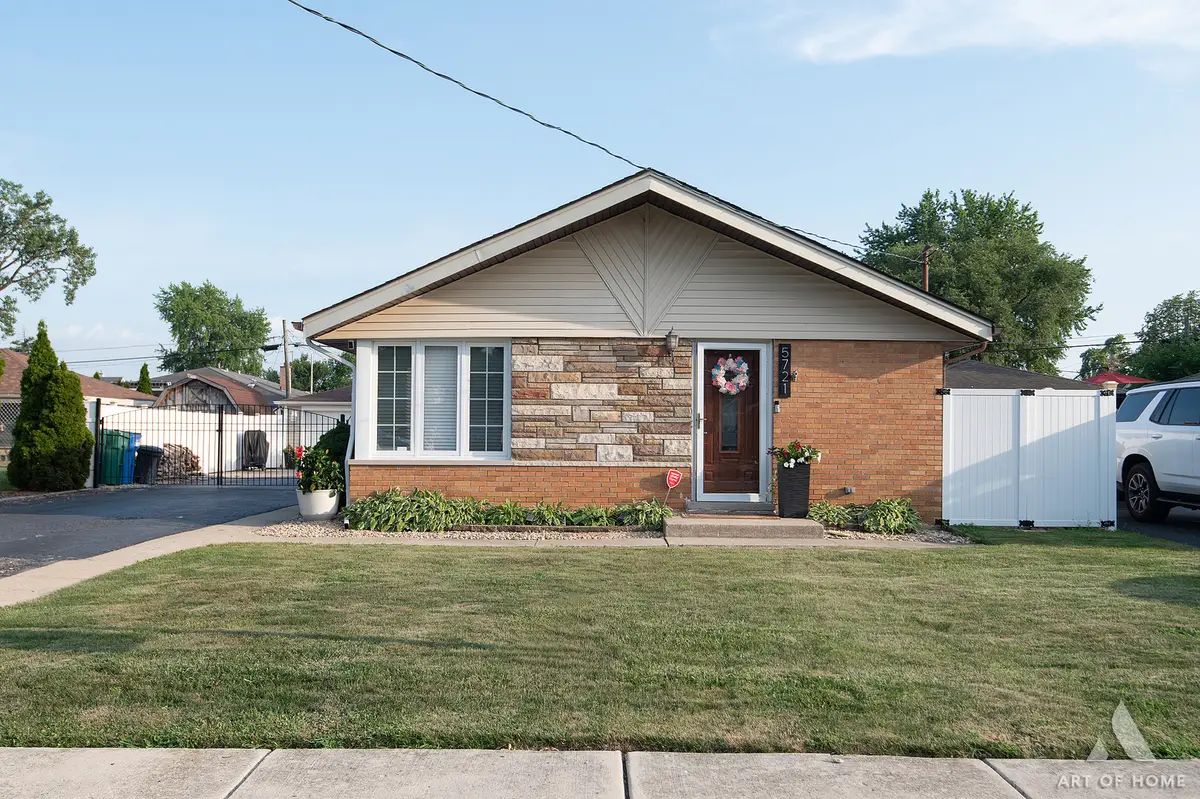 5721 W 83rd Place, Burbank, IL 60459 - #1