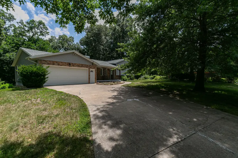 4 Vale Court, Moline, IL 61265 - #3