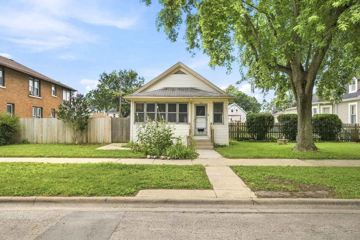 706 Campbell Street, Joliet, IL 60435 - #1