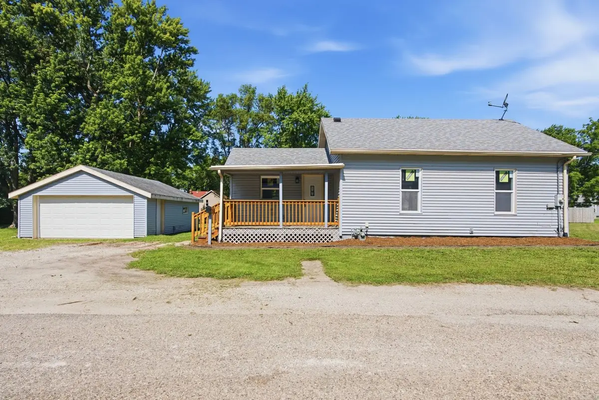 1005 1/2 Little Lundy Street, Streator, IL 61364 - #1