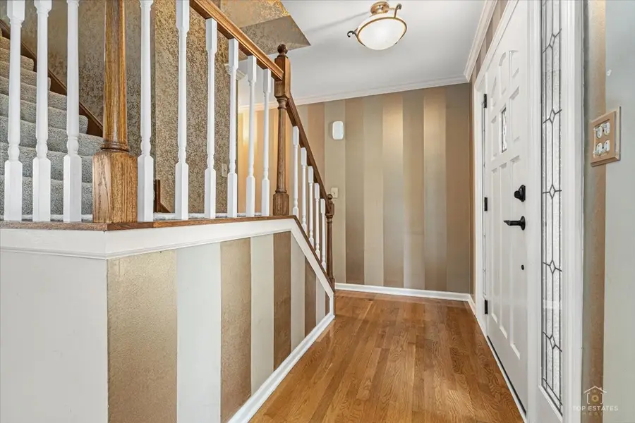 1875 Hawk Lane, Elk Grove Village, IL 60007 - #3