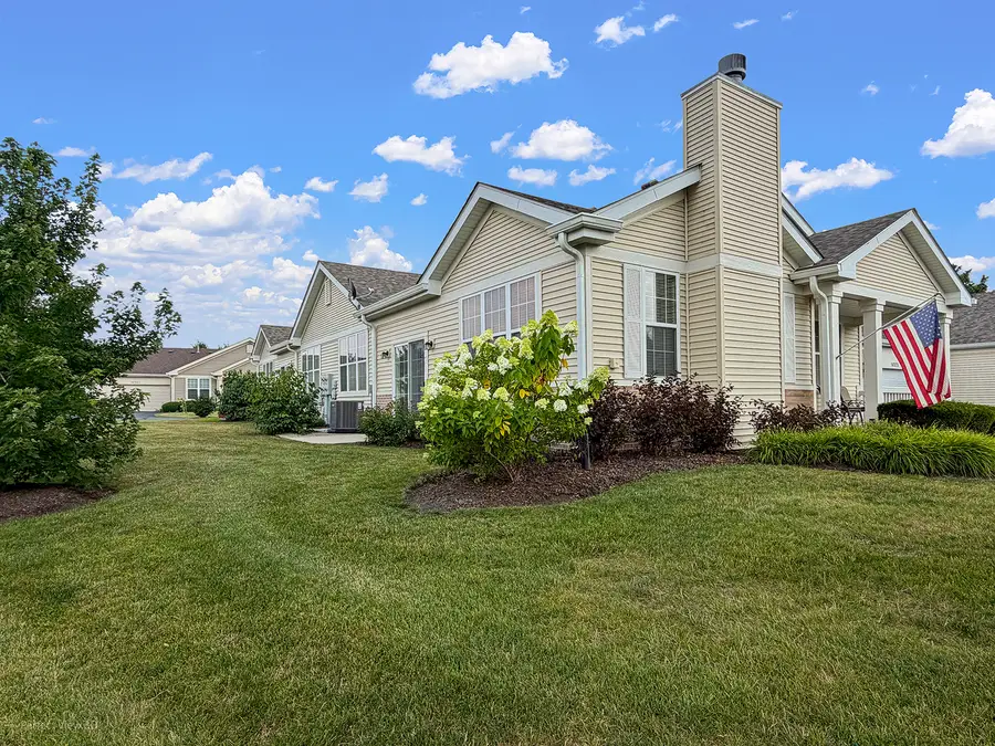 16553 Buckner Pond Way, Crest Hill, IL 60403 - #2