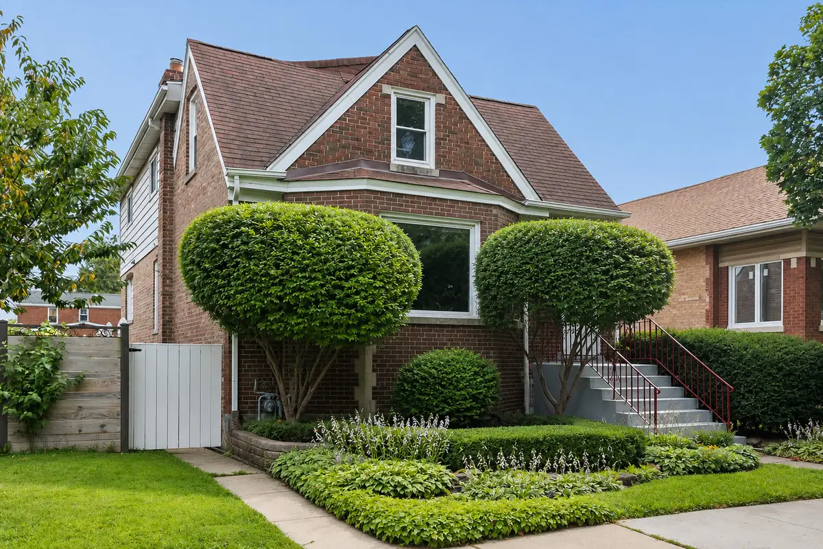 6404 33rd Street, Berwyn, IL 60402 - #1
