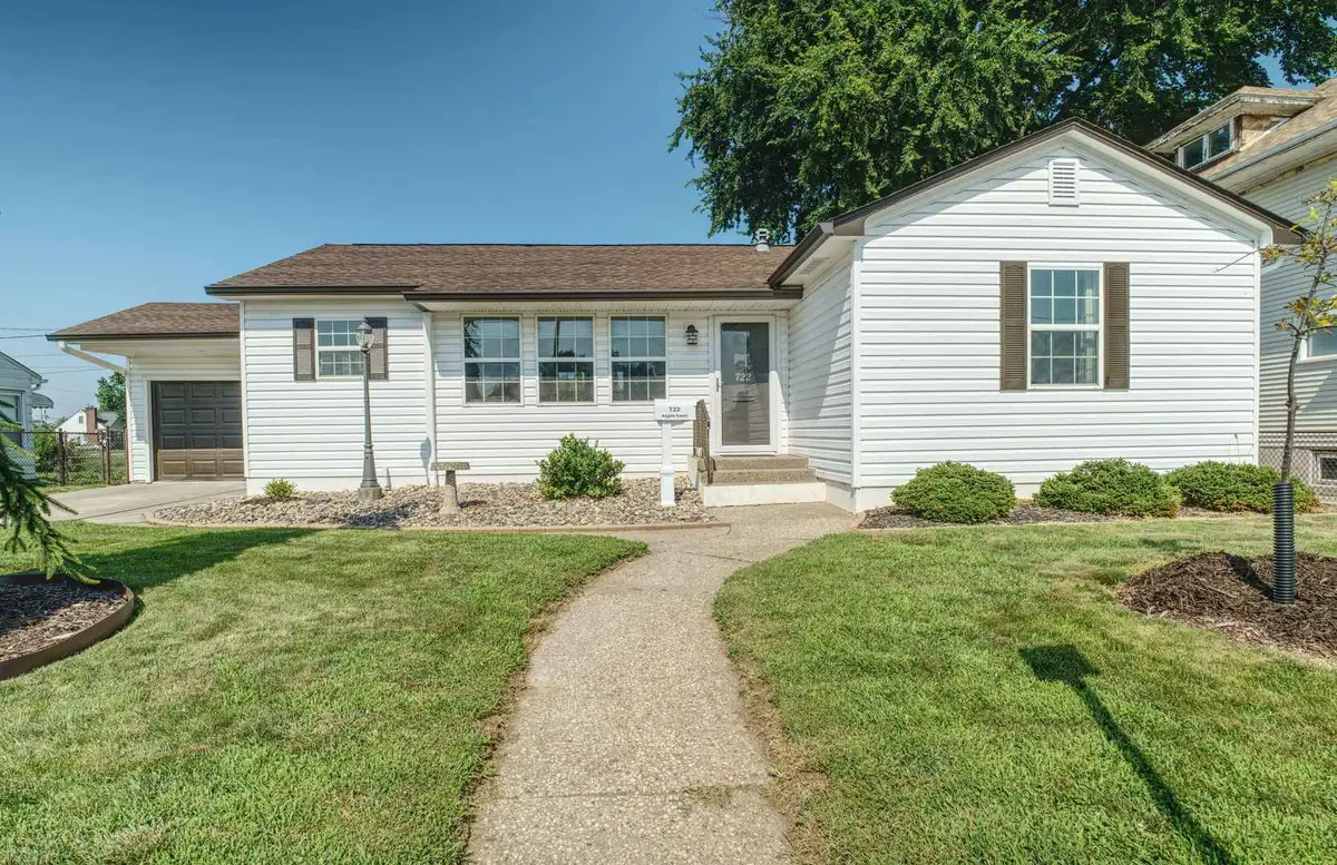 722 Argyle Court, Clinton, IA 52732 - #1