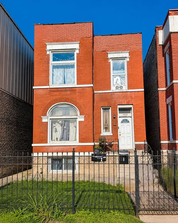 Address Withheld By Seller, Chicago, IL 60639