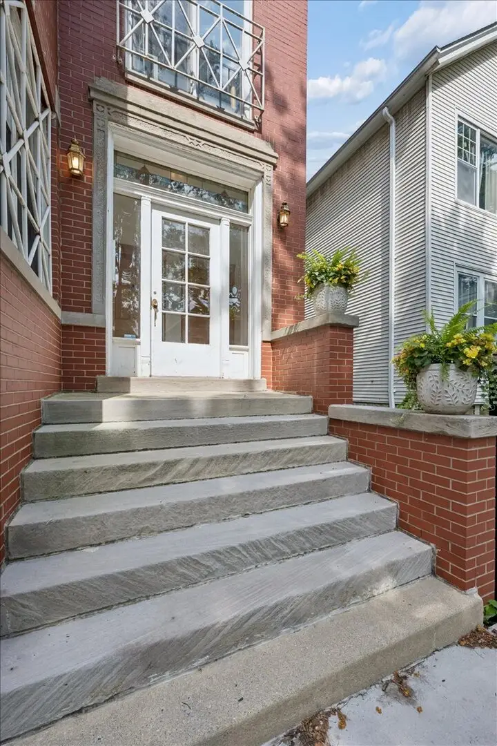 2236 N Maplewood Avenue #3, Chicago, IL 60647 - #3