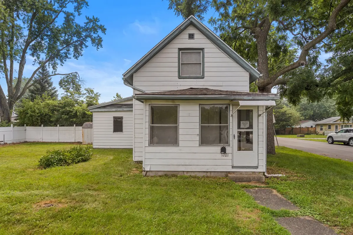 1201 Rosney Avenue, Bloomington, IL 61701 - #1