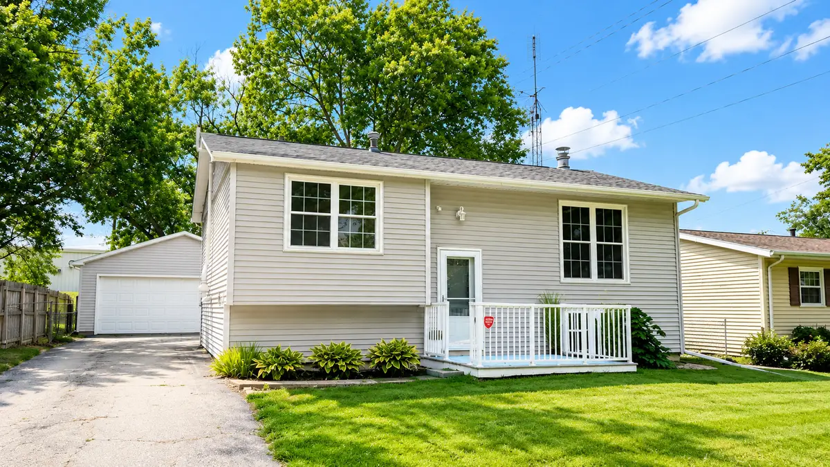 1317 Beverly Lane, Bloomington, IL 61701 - #1