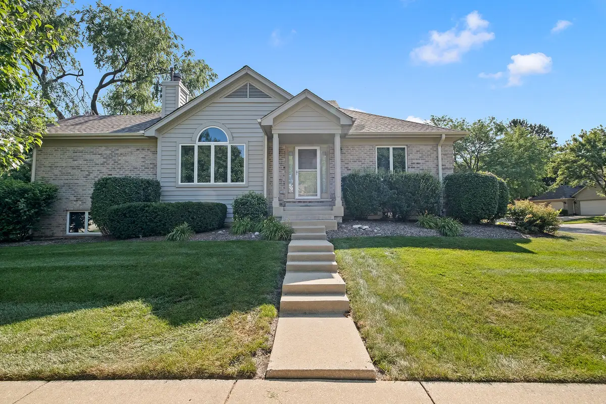 2260 Durand Drive, Downers Grove, IL 60515 - #1