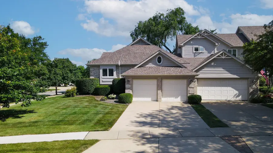 2260 Durand Drive, Downers Grove, IL 60515 - #3