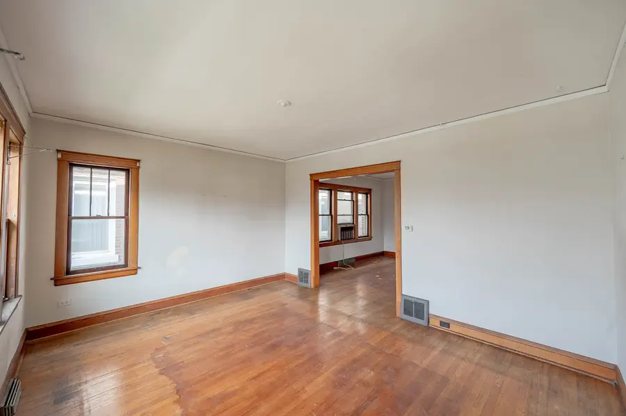 5022 W Schubert Avenue, Chicago, IL 60639 - #2