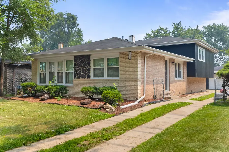 14737 Blackstone Avenue, Dolton, IL 60419 - #2