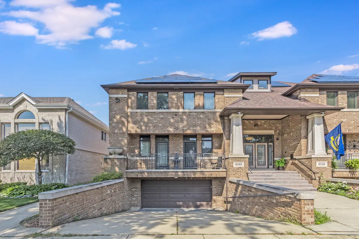 9340 S Clifton Park Avenue, Evergreen Park, IL 60805 - #1