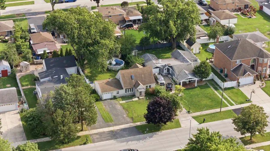 6509 W 83rd Street, Burbank, IL 60459 - #3