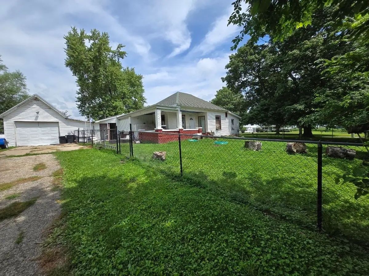 500 1st Street, Yates City, IL 61572 - #1