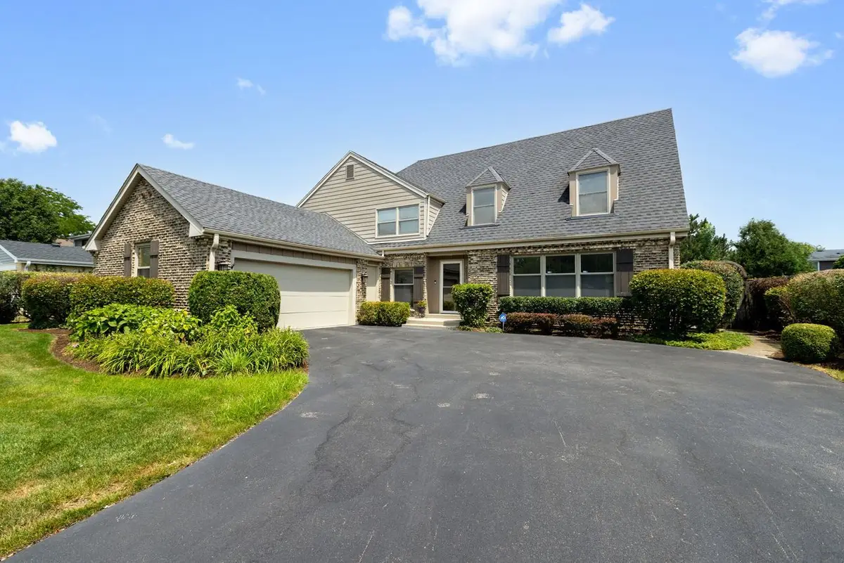 2621 Landwehr Road, Glenview, IL 60026 - #1