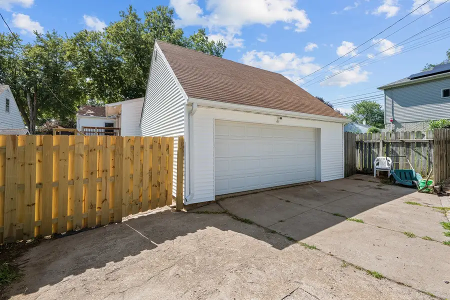 3433 N Sturdevant Street, Davenport, IA 52806 - #3