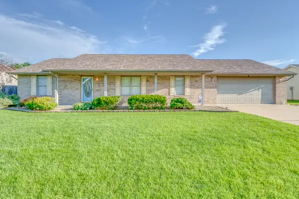 2213 Darren Drive, Marion, IL 62959